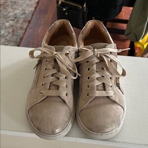 Women's Clarks  Lace-Up Sneakers in Beige w Gold accents